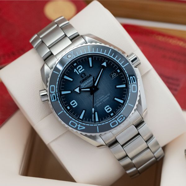 Omega Planet Ocean 215.30.40.20.03.002